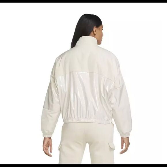 Nike Icon Clash Synthetic Fill Jacket Oatmeal  sz medium - Picture 10 of 14